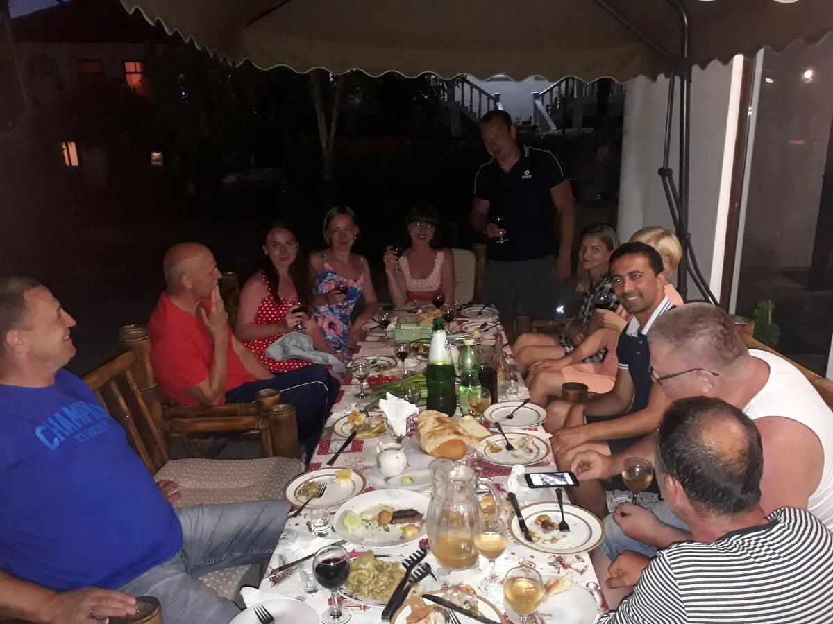 Merabi Guest House Makhinjauri Buitenkant foto