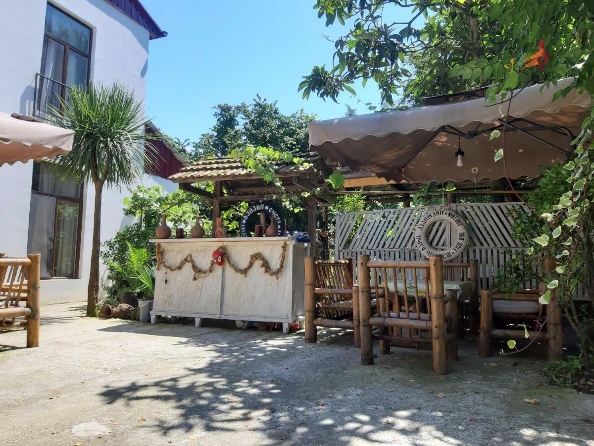 Merabi Guest House Makhinjauri Buitenkant foto