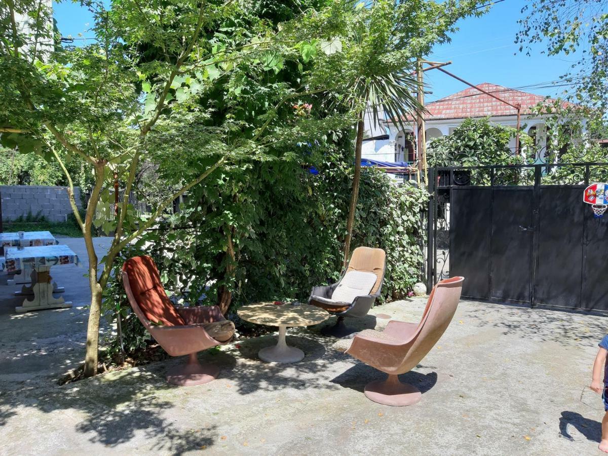 Merabi Guest House Makhinjauri Buitenkant foto